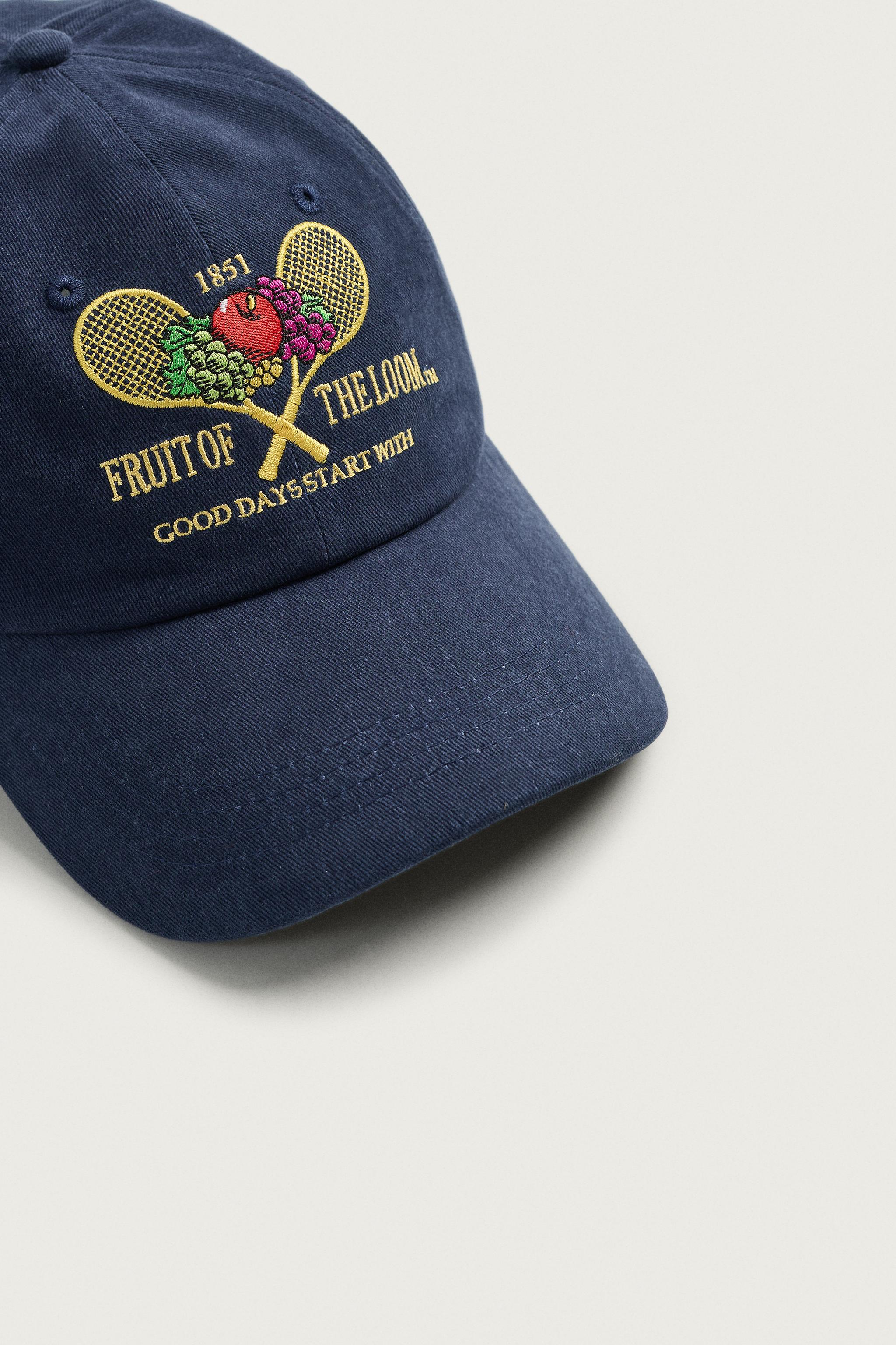 CASQUETTE DÉLAVÉE BRODÉE FRUIT OF THE LOOM™